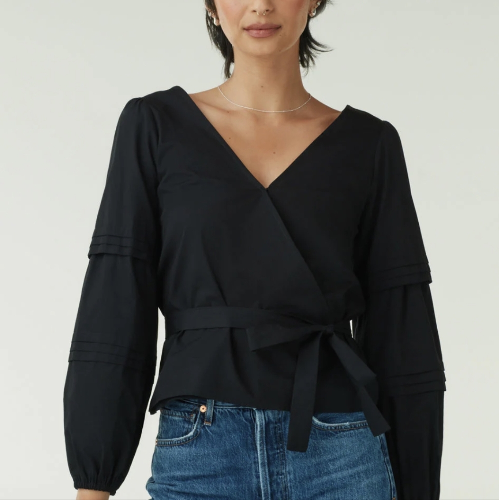 Vetta capsule poplin black top